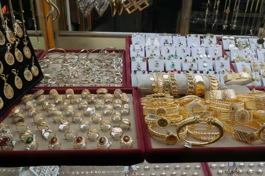 Gold Price Today 27 June 2026: रिकॉर्ड गिरावट के बाद सोने-चांदी में उछाल, खरीदने से पहले जानें आपके शहर का भाव