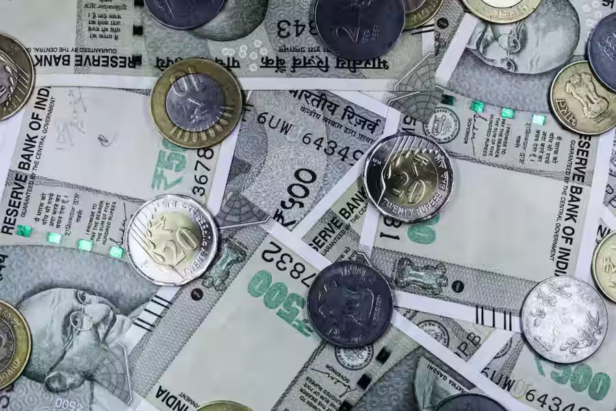 बैंक में नकद जमा करने वालों के लिए जरूरी खबर, समझिए कब भेजता है आयकर विभाग नोटिस?
