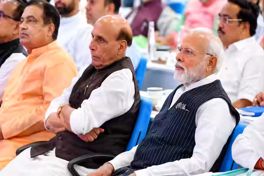 मोदी कैबिनेट में फेरबदल की अटकलें तेज, दो नए चेहरों की एंट्री के संकेत