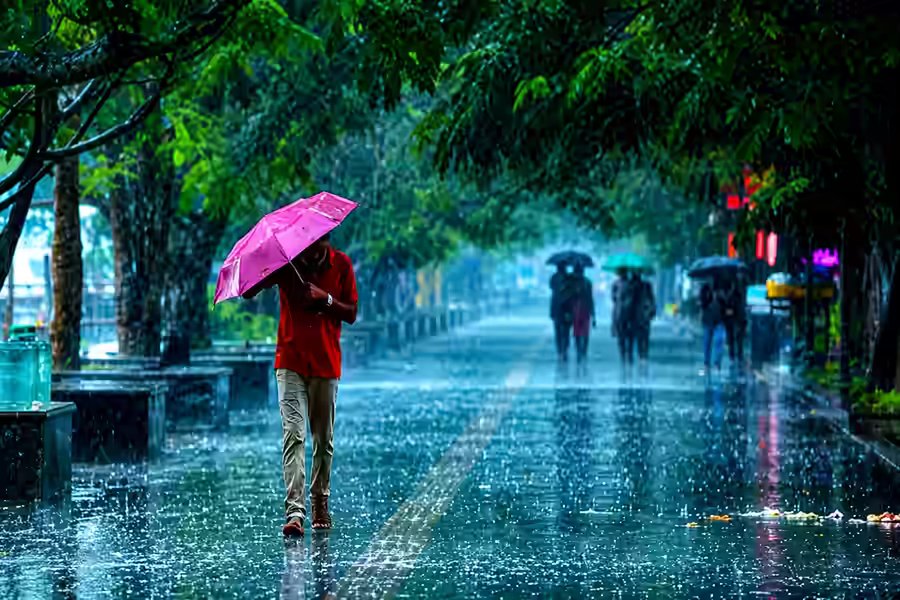 लखनऊ समेत यूपी में भारी बारिश का अलर्ट, मानसून ने फिर बढ़ाई चिंता