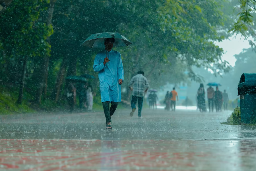 दिल्ली-NCR में आज झमाझम बारिश के आसार, IMD ने जारी किया नया अपडेट