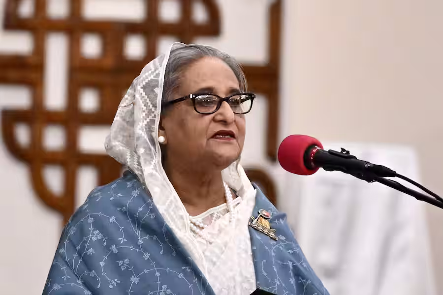 नाम और तस्वीर पर रोक के बावजूद चर्चा में शेख हसीना, बांग्लादेश में खत्म नहीं हो रहा सियासी असर