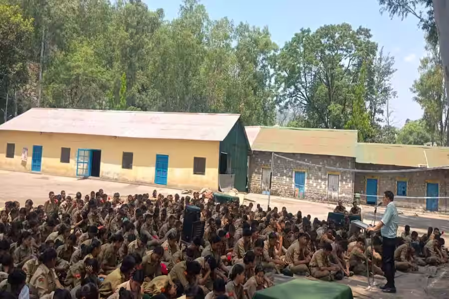 बरौनी में NCC कैडेट्स को साइबर फ्रॉड से बचाव की ट्रेनिंग, फर्जी कॉल और KYC स्कैम पर किया जागरूक